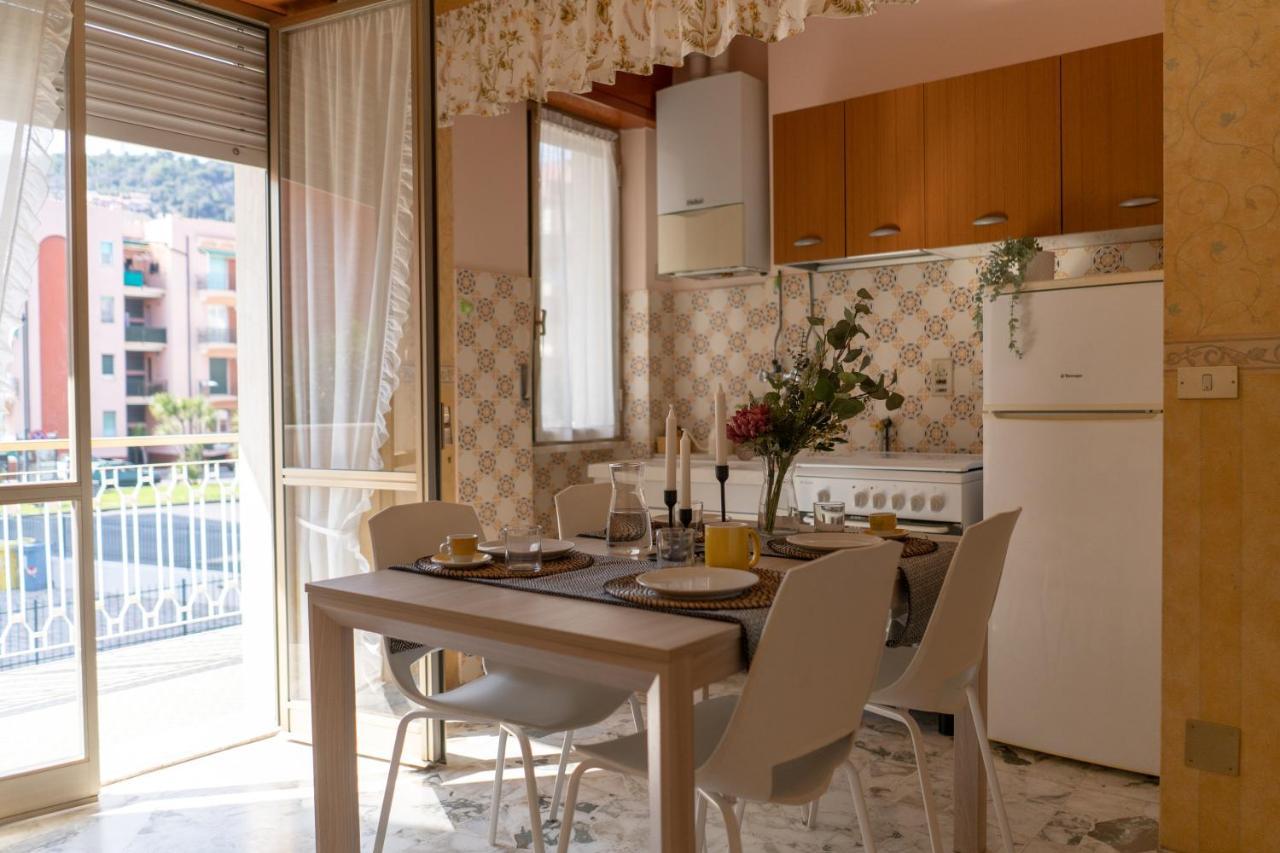 Apartmán Pietra Ligure Downtown Convenience -Free Parking Exteriér fotografie
